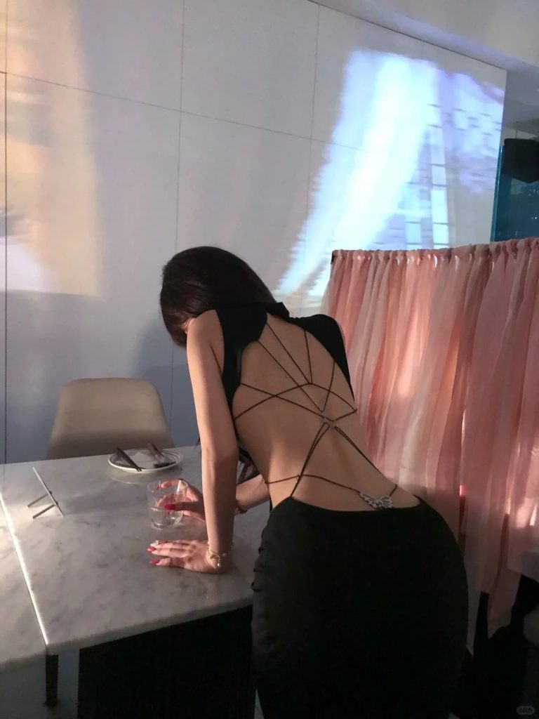城市生活人物配图